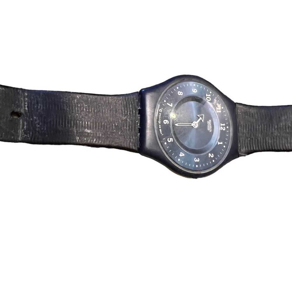 VITNAGE Swatch navy extra thin watch, needs battery. - Picture 5 of 9